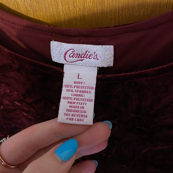 Velvet Scoop-neck Dress - Picture 3 of 3